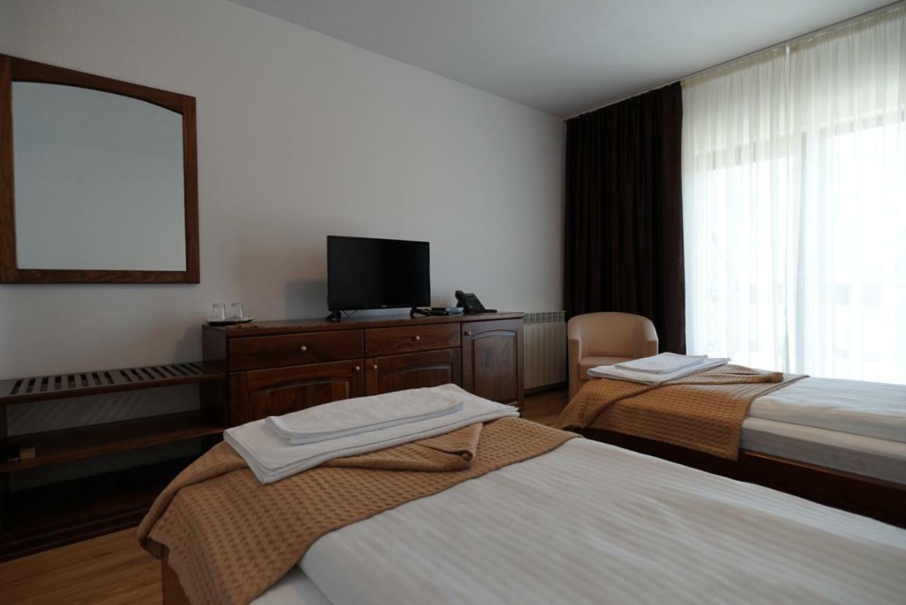 Conacul Lacurilor Hotel Băile Herculane Esterno foto